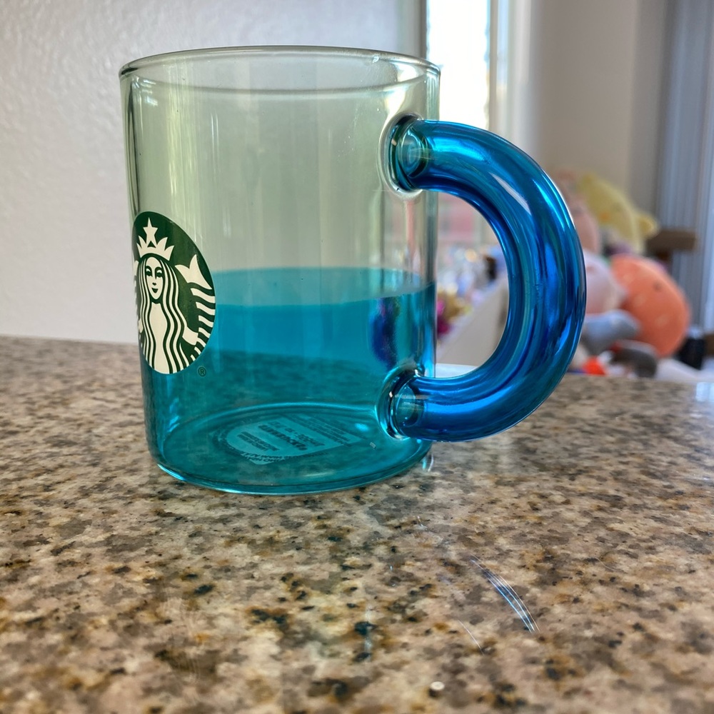 Starbucks Cups View 2